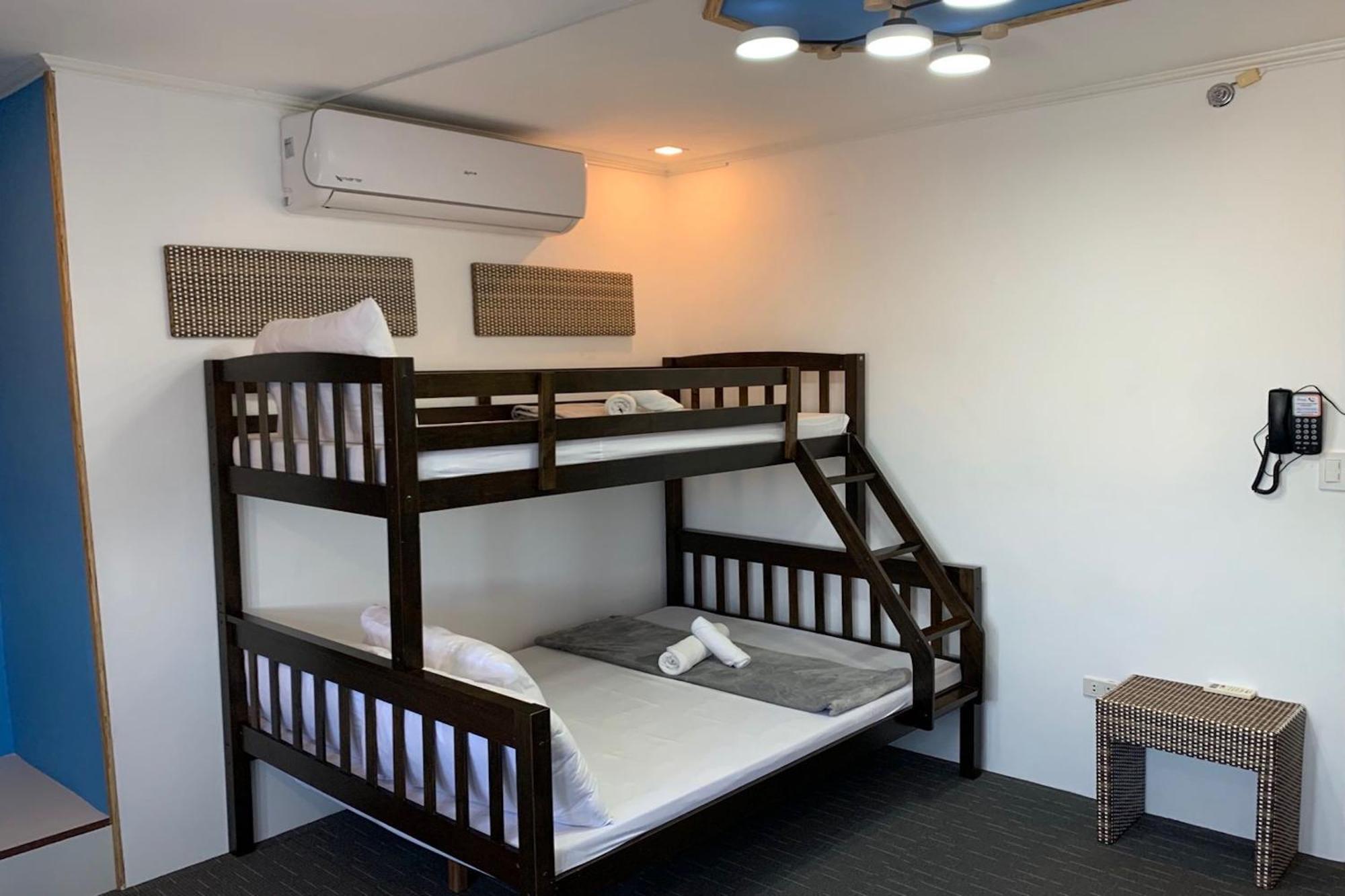 Attic Capsule Hotel Marigondon  Exterior photo
